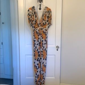 T-Bags Flower Deep V neck maxi size L